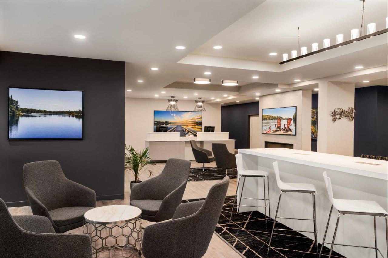 Microtel Inn & Suites By Wyndham Boisbriand Sainte-Thérèse-de-Blainville Екстериор снимка