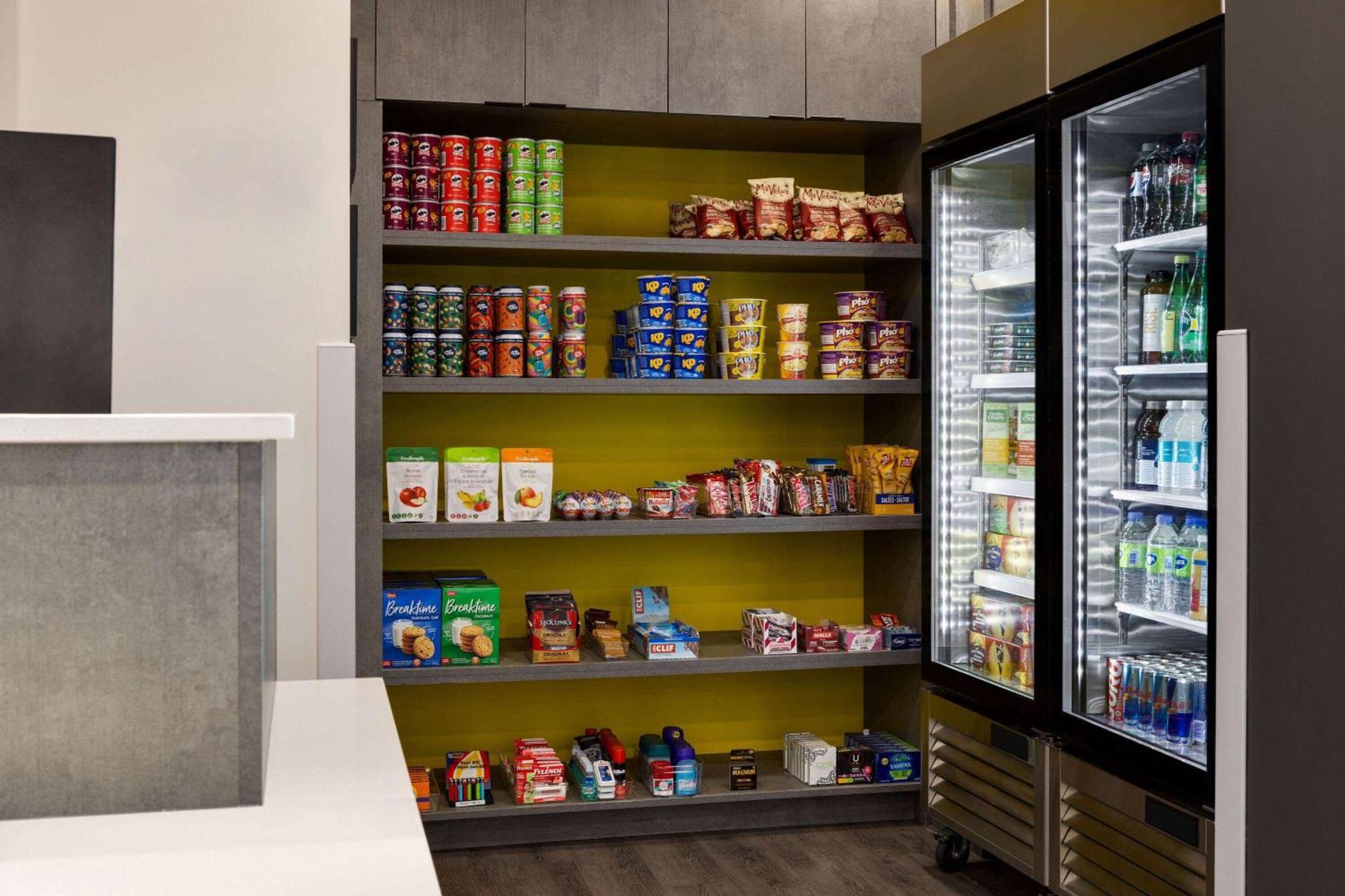 Microtel Inn & Suites By Wyndham Boisbriand Sainte-Thérèse-de-Blainville Екстериор снимка